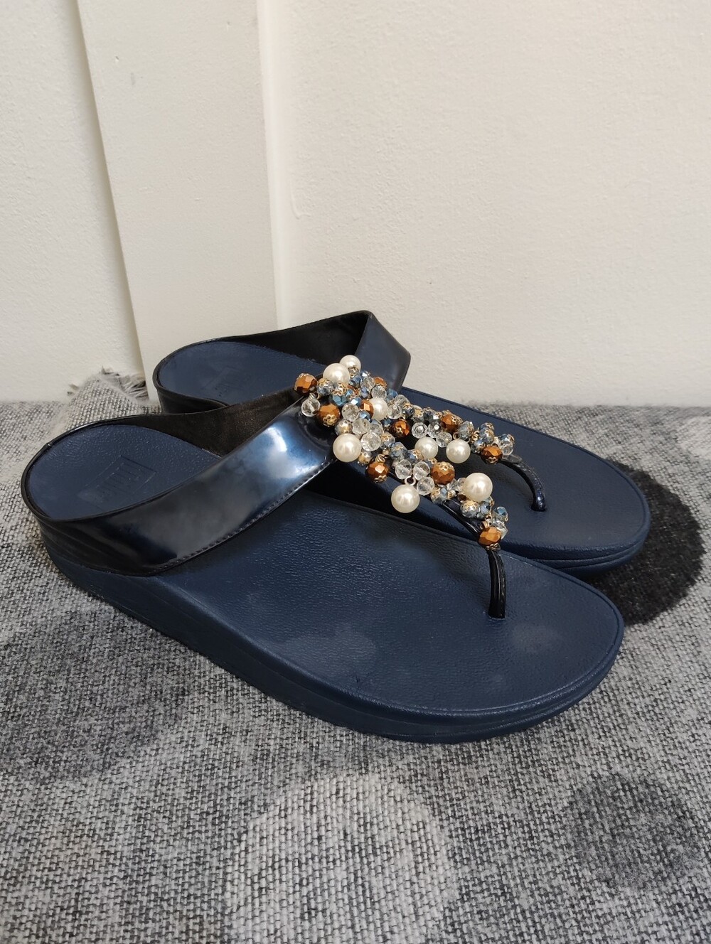 FitFlop Fino Bead & Pearl Embellished Thong Wedge Sandals Navy Blue Women's 9